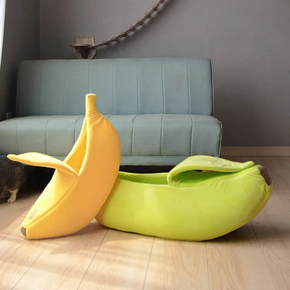 Peeled banana kennel for cats